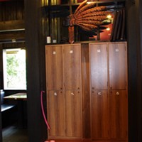 �|�C���^���ʐ^������ꏊ�Ɉړ�����ƁA�傫�Ȏʐ^������܂��B